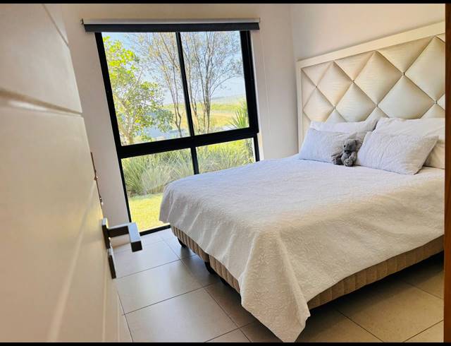 4 BEDROOM HOUSE FOR SALE IN PALM LAKES ESTATE